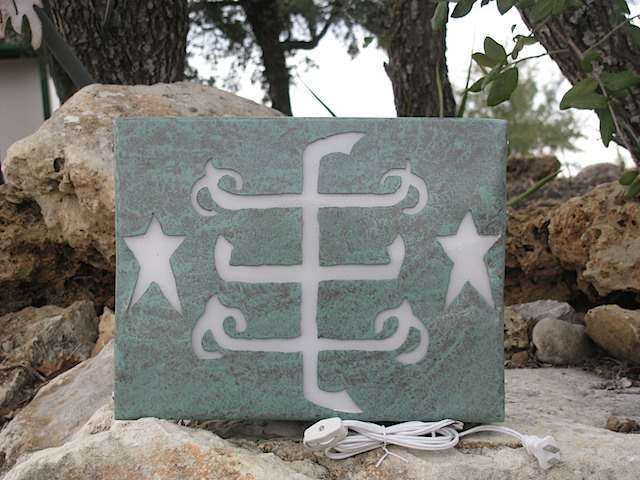 light box with ring symbol